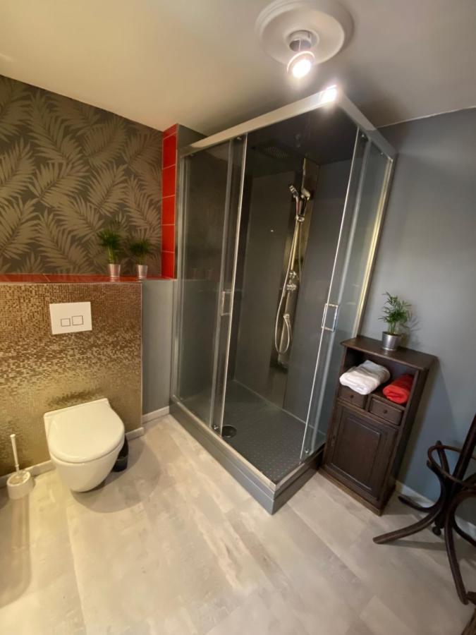 La Maison Du Paon- Josselin Aparthotel Esterno foto