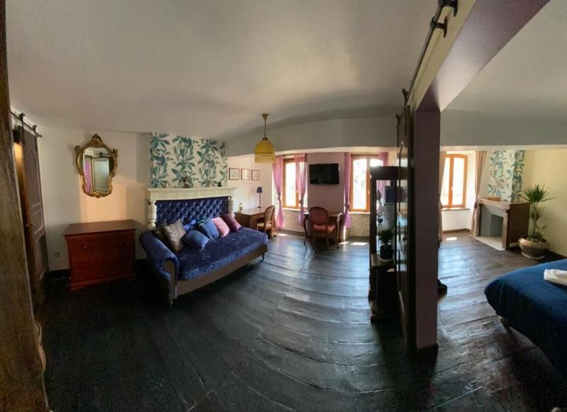 La Maison Du Paon- Josselin Aparthotel Esterno foto
